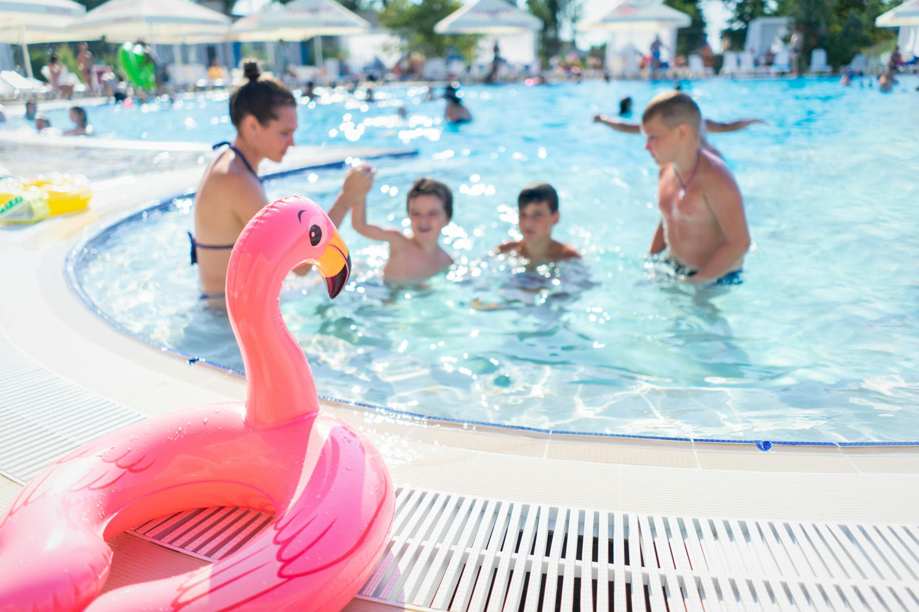 Family-friendly hotel with swimming pool in Adelaide, ideal accommodation for families visiting the city