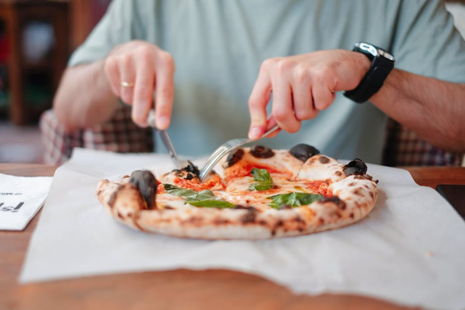 Adelaide apps and deals for finding the best budget restaurant discounts