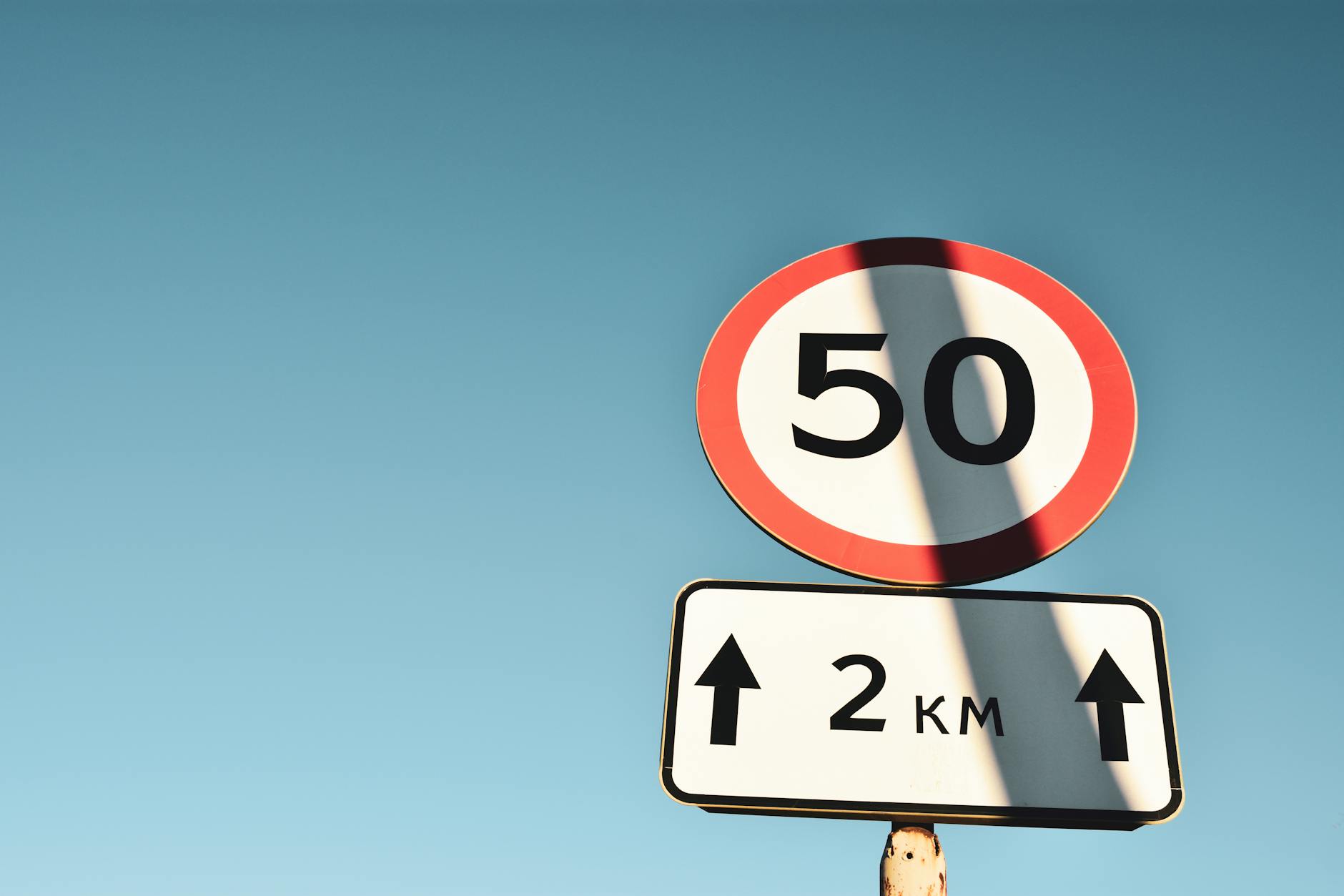 A speed limit road sign on an Australian road